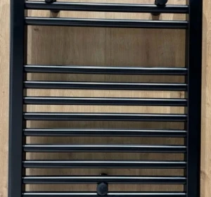 Снимка на СТОМАНЕНА ЛИРА ЗА БАНЯ ПРАВА BLACK MAT VISION 500x690,413W